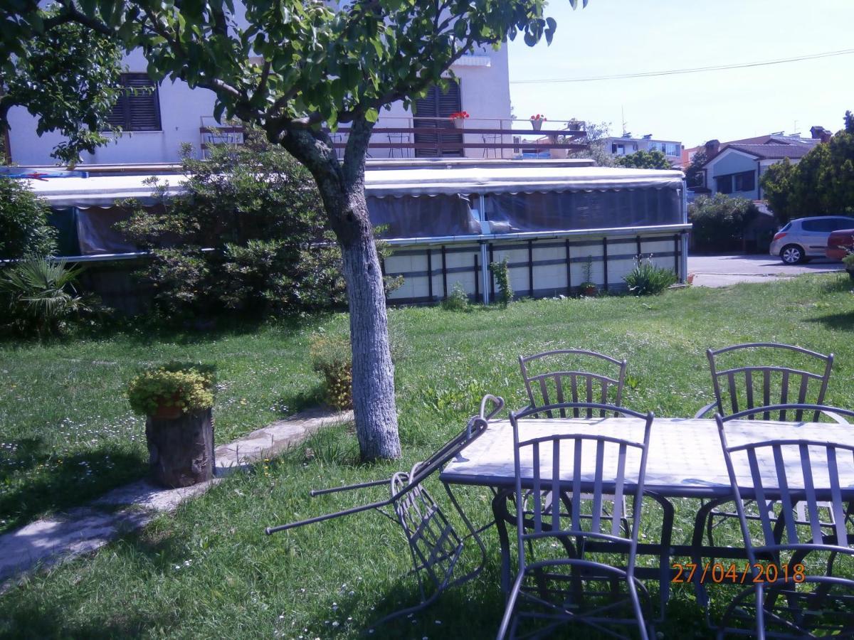 Family Apartment Tonko With King'S Bed Матули Екстериор снимка