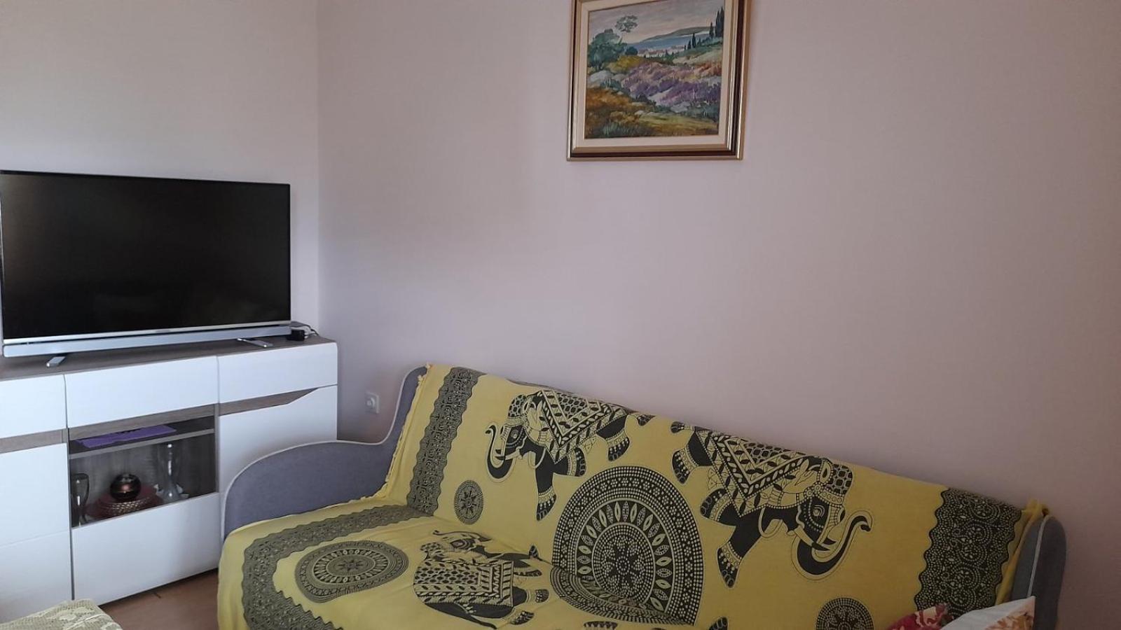 Family Apartment Tonko With King'S Bed Матули Екстериор снимка