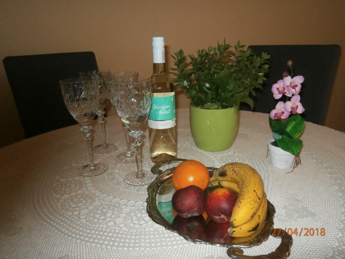 Family Apartment Tonko With King'S Bed Матули Екстериор снимка